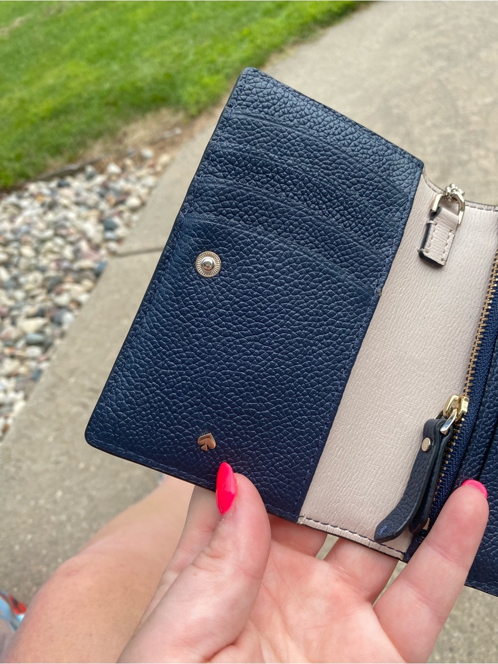 🌈 kate spade Two-Tone Light Blue and Navy Leather Card Case with Key Ring - Picture 7 of 8